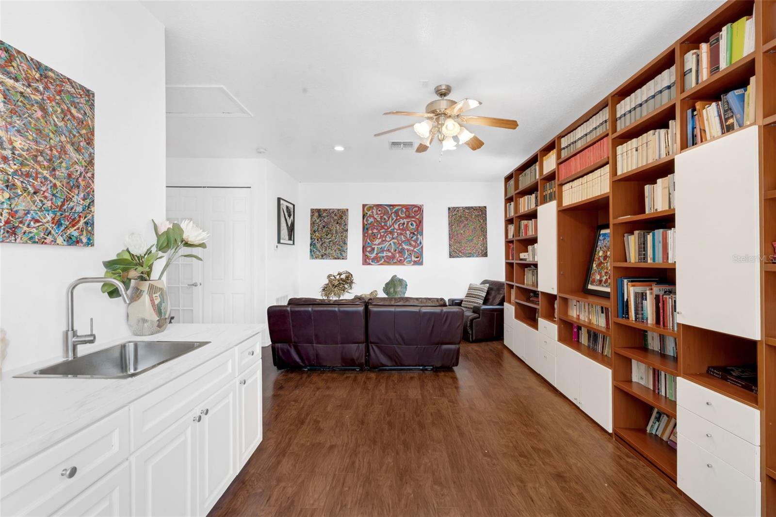 BRISTOL ESTATES - Residential