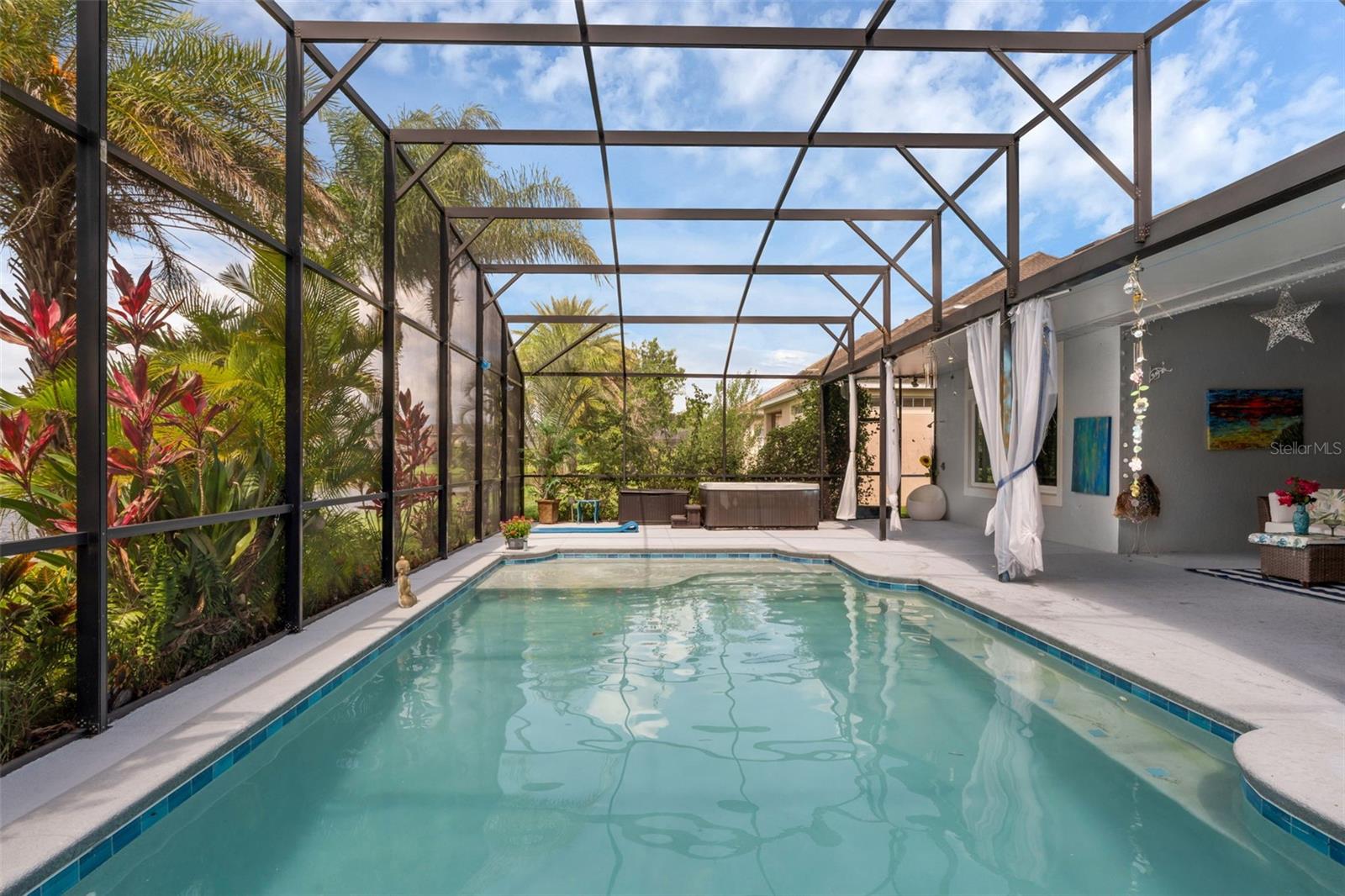 BRISTOL ESTATES - Residential