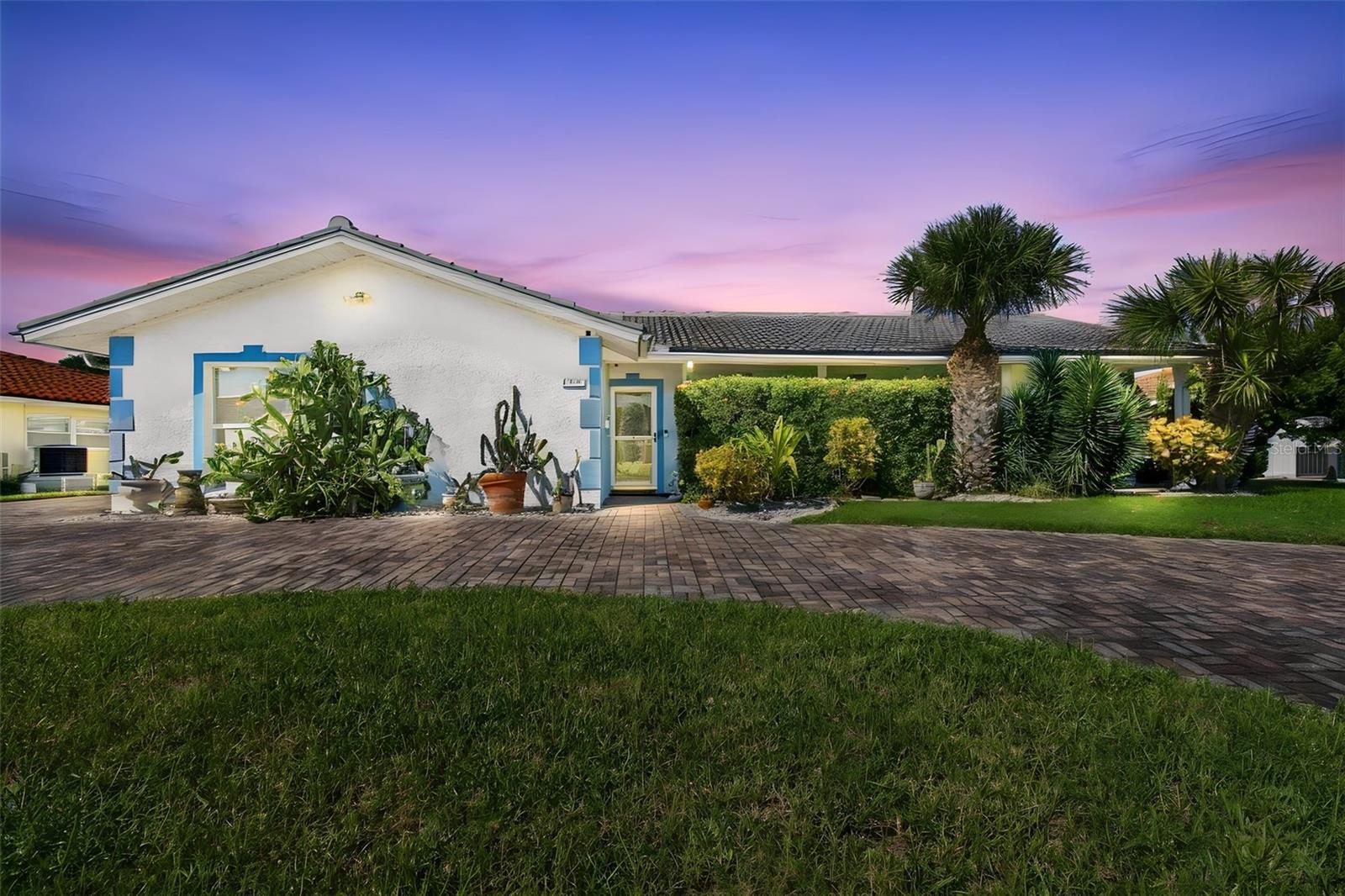5451 WINDWARD WAY