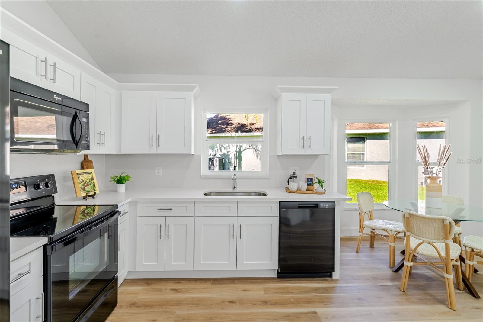 FOUNTAINS AT CYPRESS LAKES II-A THE - Residential