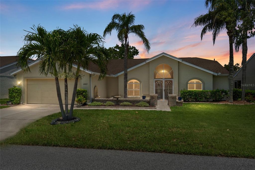 Photo of 6009 Cedarwood Ln, Bradenton, FL 34203 (MLS # TB8394679)