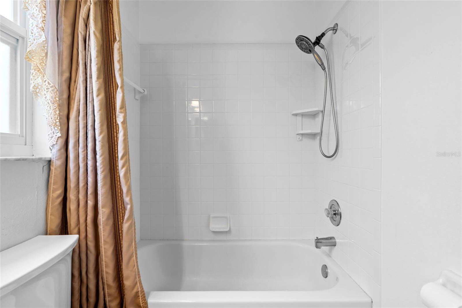 GARDEN LAKES ESTATES PH 7B-7G - Residential