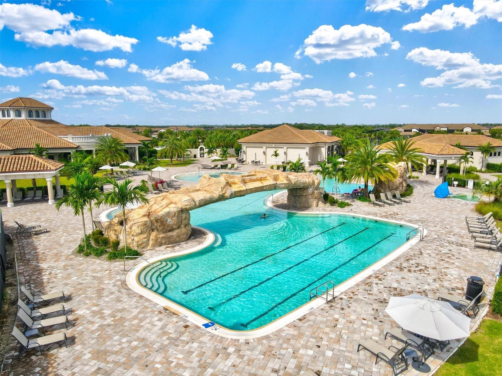 COACH HOMES IV AT LAKEWOOD NATIONAL - Residential