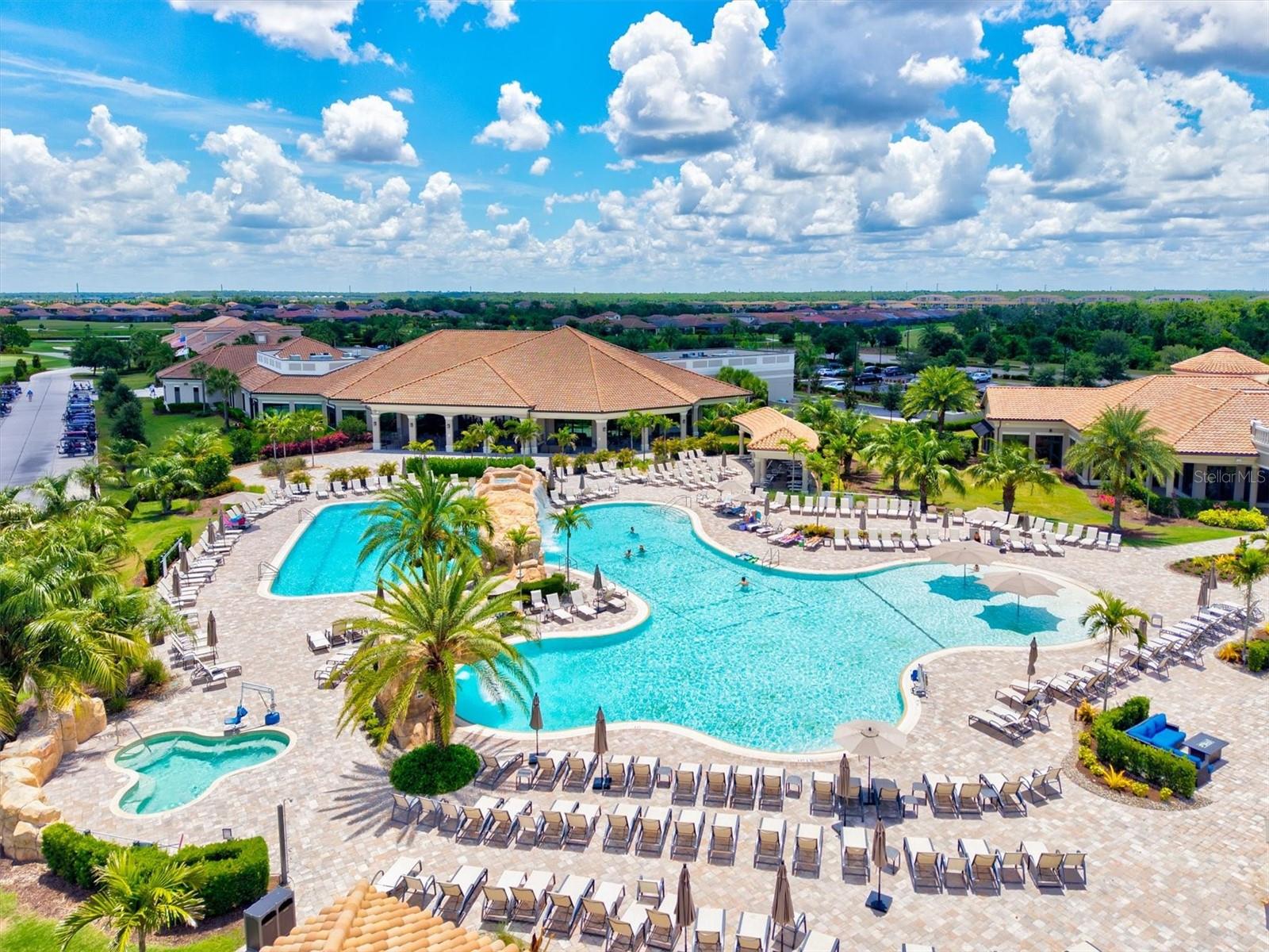 COACH HOMES IV AT LAKEWOOD NATIONAL - Residential
