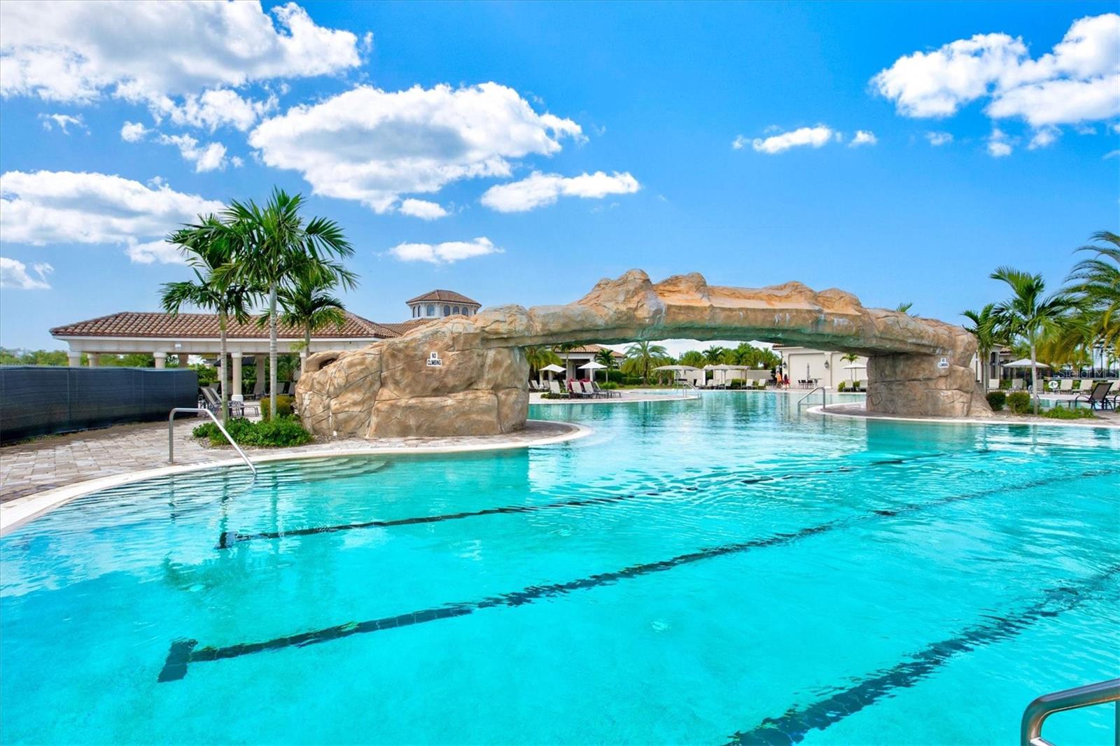 COACH HOMES IV AT LAKEWOOD NATIONAL - Residential