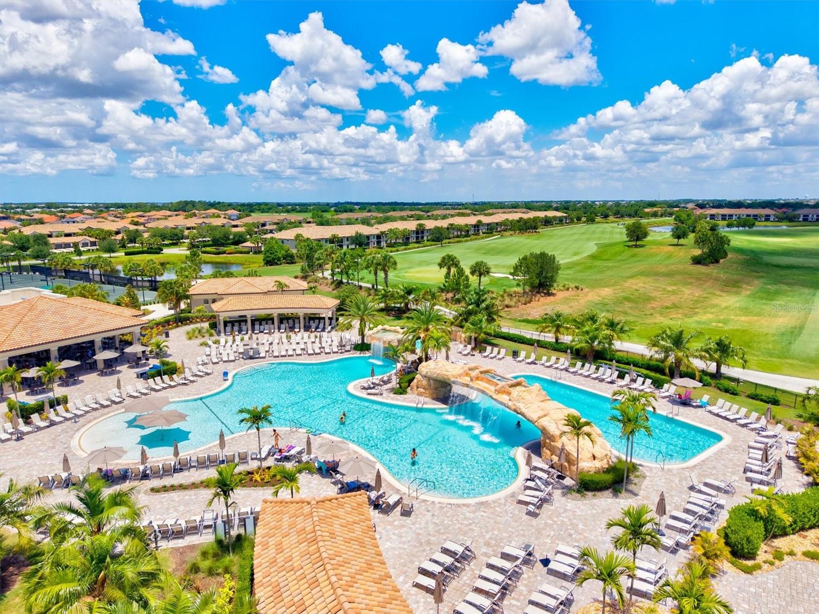 COACH HOMES IV AT LAKEWOOD NATIONAL - Residential