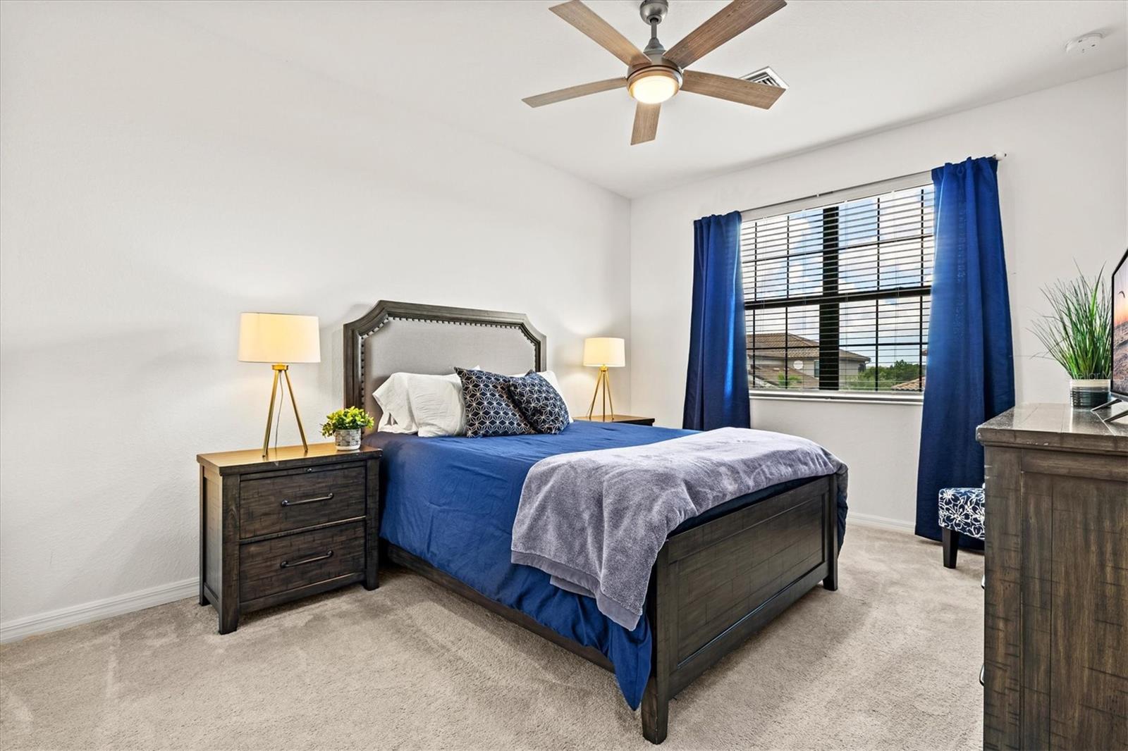 COACH HOMES IV AT LAKEWOOD NATIONAL - Residential