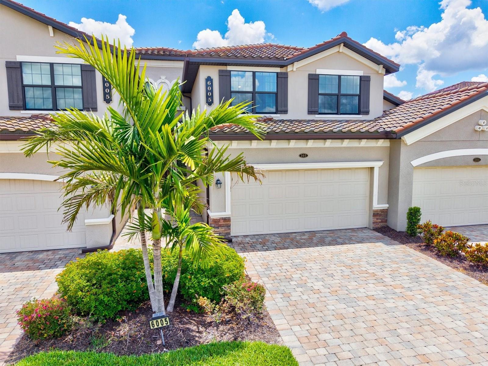 COACH HOMES IV AT LAKEWOOD NATIONAL - Residential