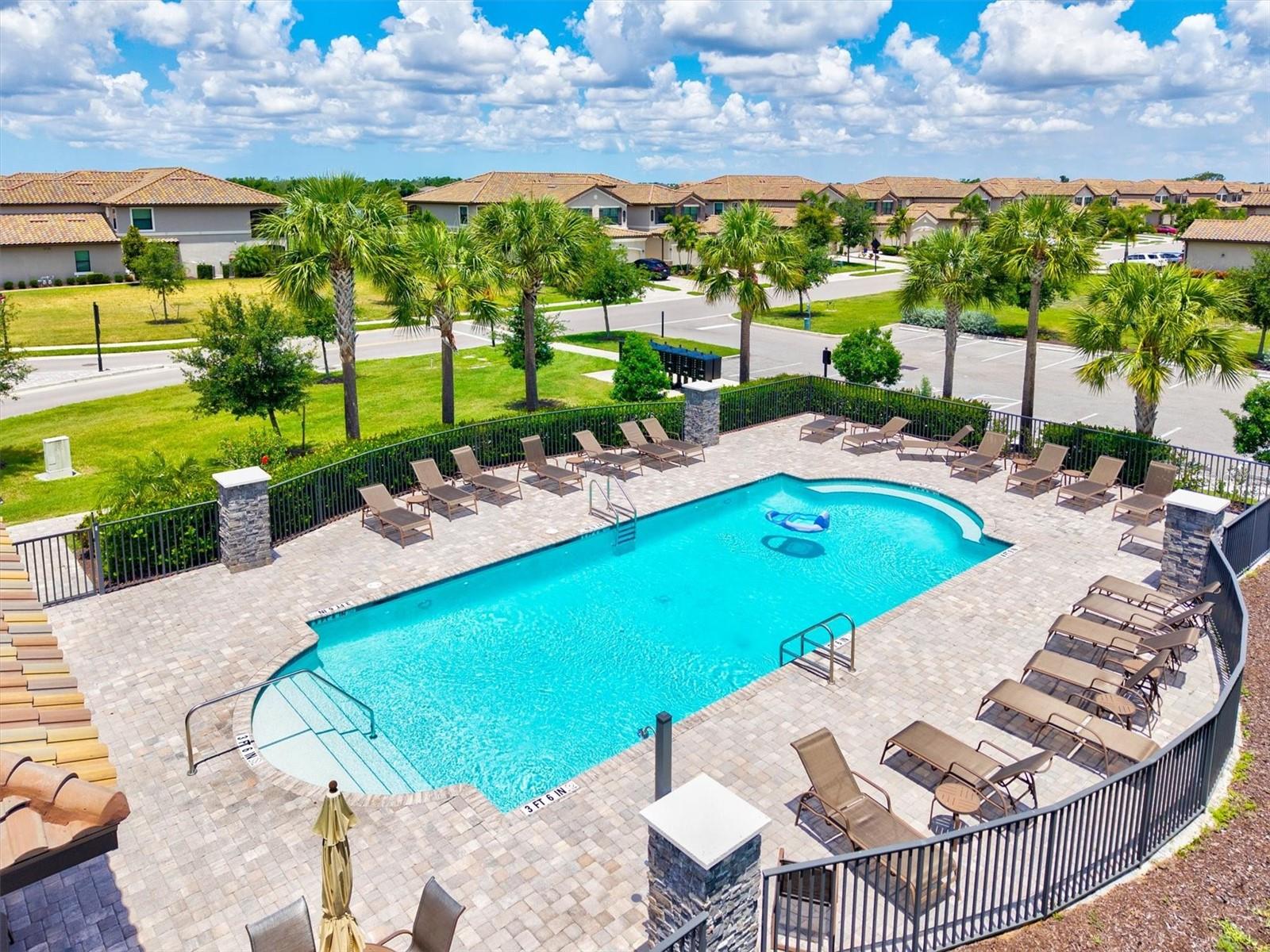 COACH HOMES IV AT LAKEWOOD NATIONAL - Residential