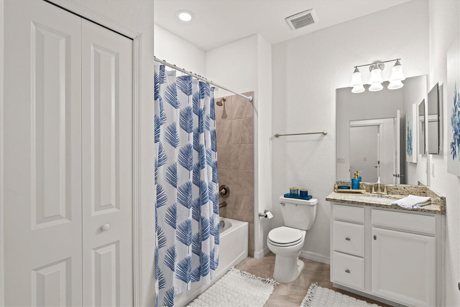 COACH HOMES IV AT LAKEWOOD NATIONAL - Residential