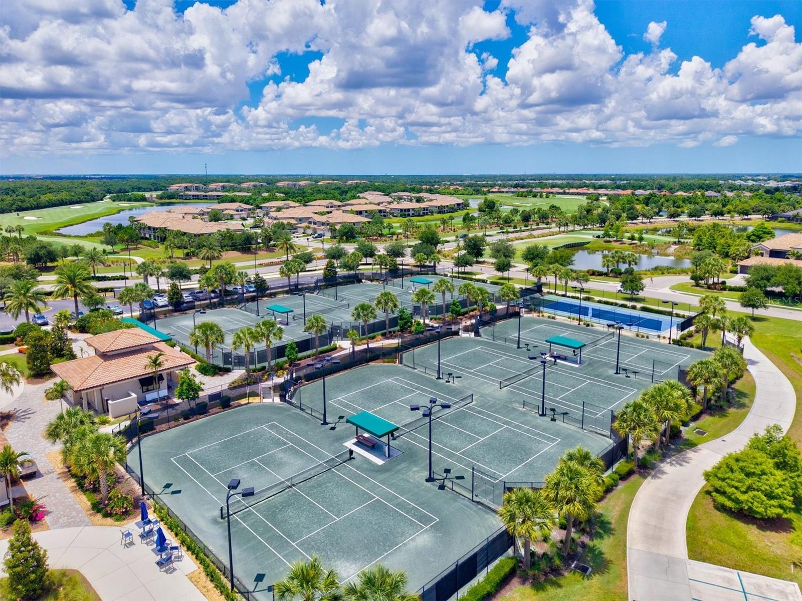 COACH HOMES IV AT LAKEWOOD NATIONAL - Residential