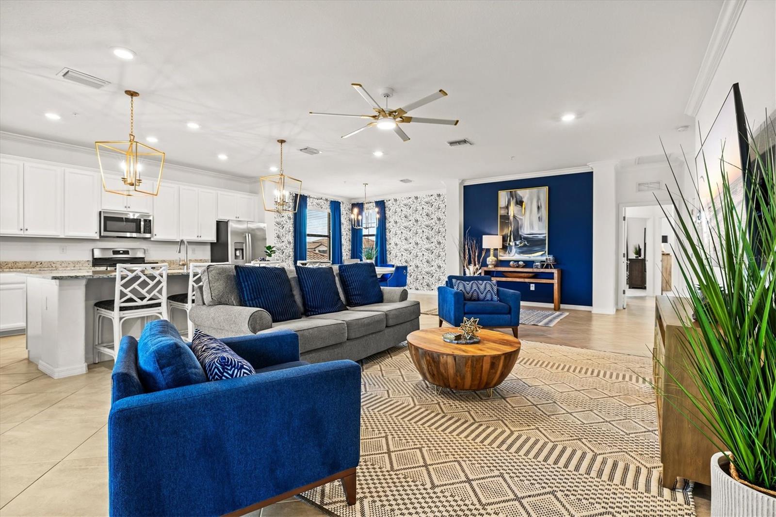 COACH HOMES IV AT LAKEWOOD NATIONAL - Residential