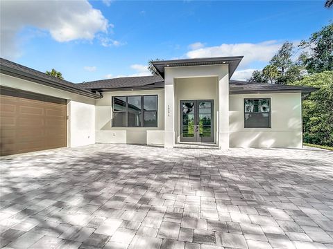 A home in PORT CHARLOTTE