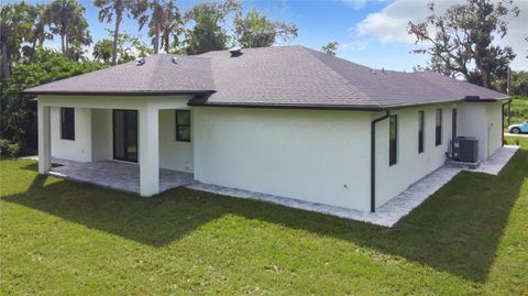 A home in PORT CHARLOTTE