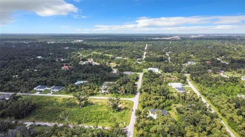 A home in PORT CHARLOTTE