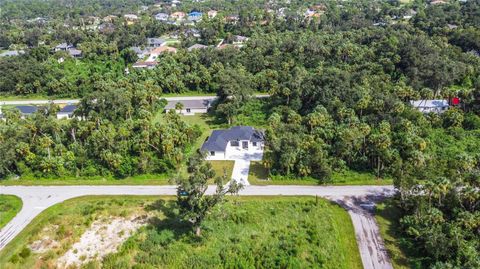 A home in PORT CHARLOTTE