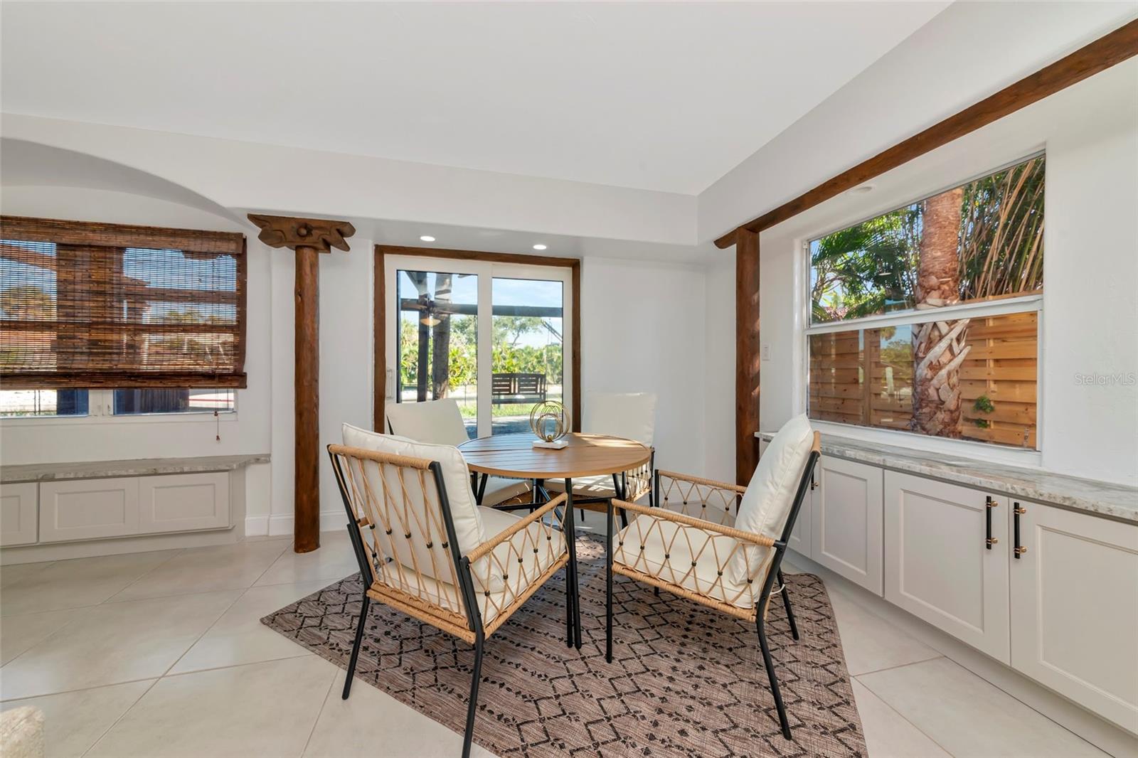 SARASOTA BEACH - Residential Lease