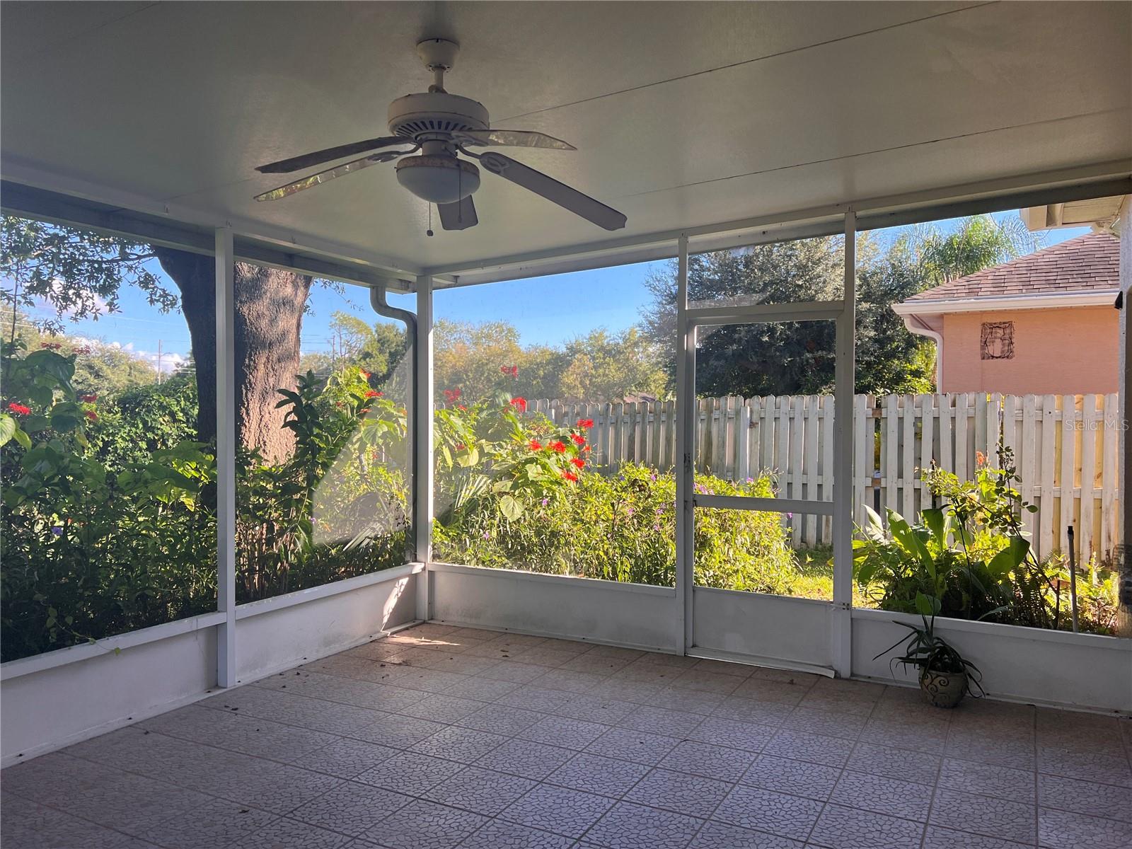 REFLECTIONS - Residential Lease