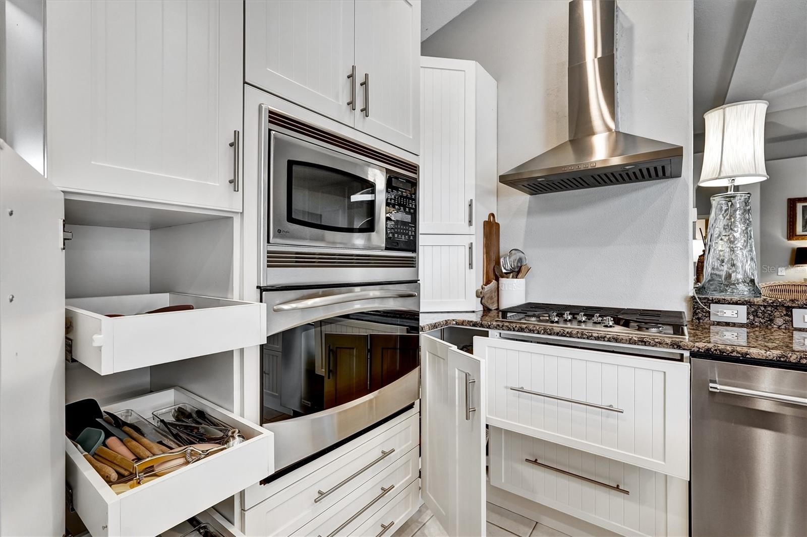 CARLYLE AT VILLAGES OF PALM-AIRE - Residential