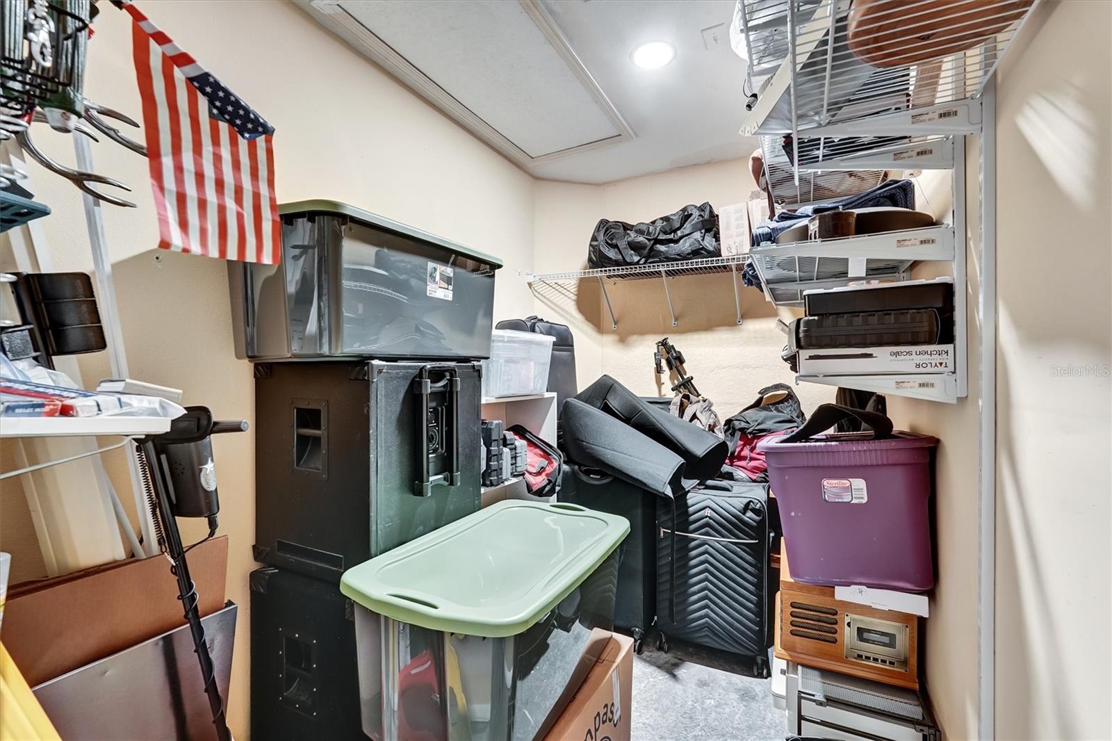 CARLYLE AT VILLAGES OF PALM-AIRE - Residential