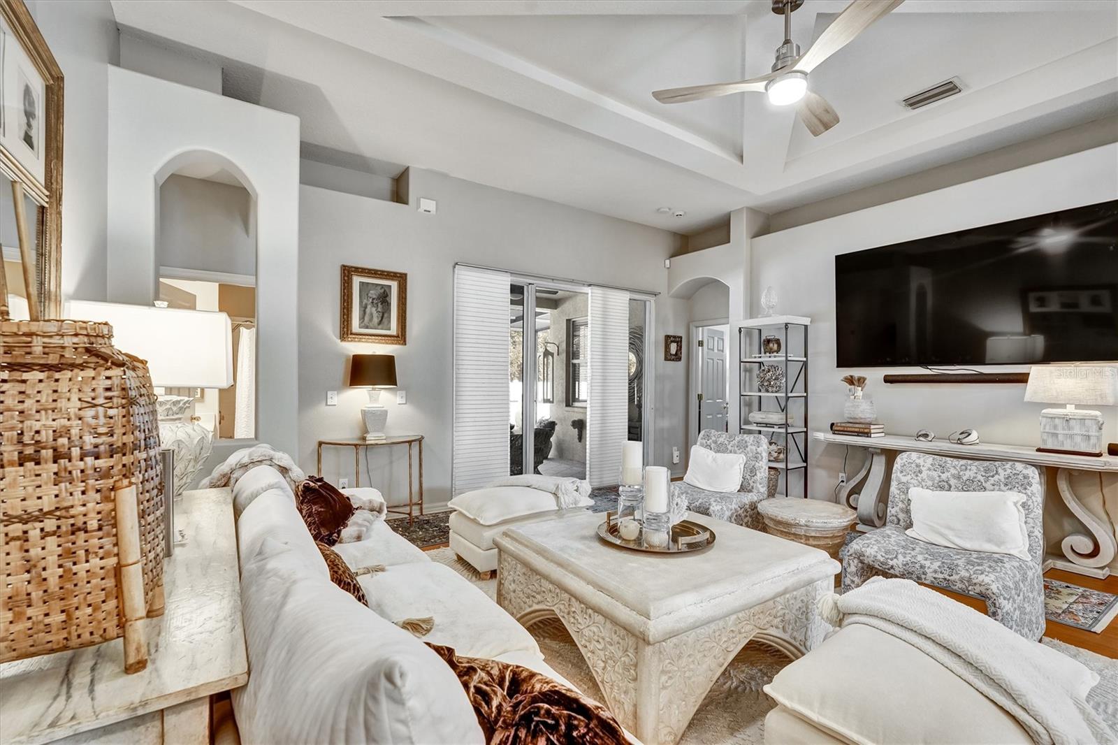 CARLYLE AT VILLAGES OF PALM-AIRE - Residential