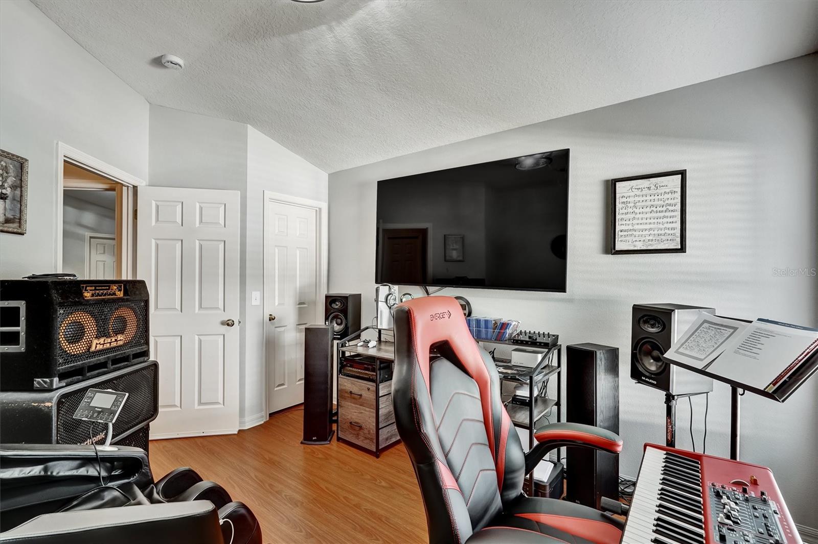 CARLYLE AT VILLAGES OF PALM-AIRE - Residential