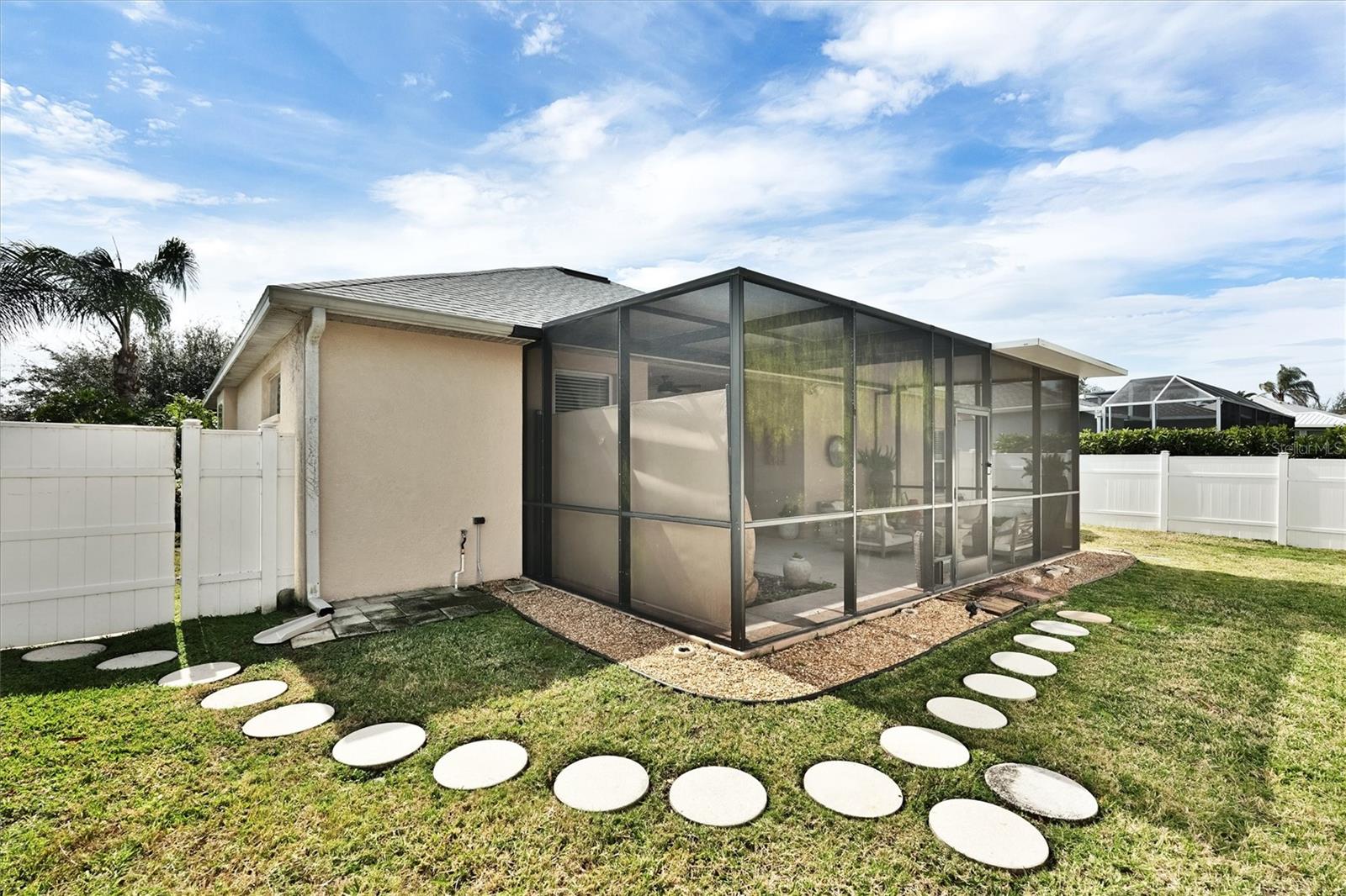 CARLYLE AT VILLAGES OF PALM-AIRE - Residential