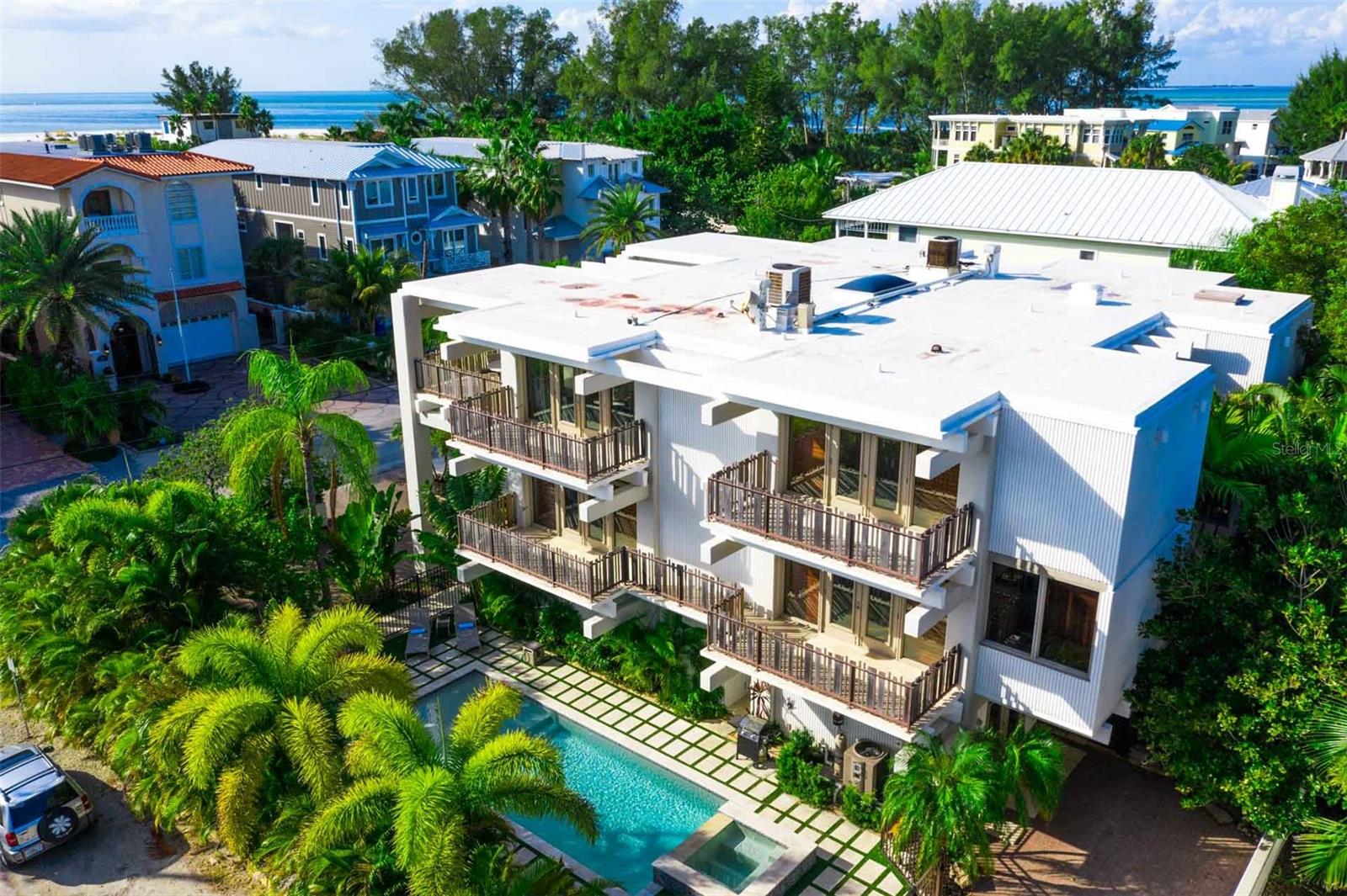 804 N SHORE DRIVE