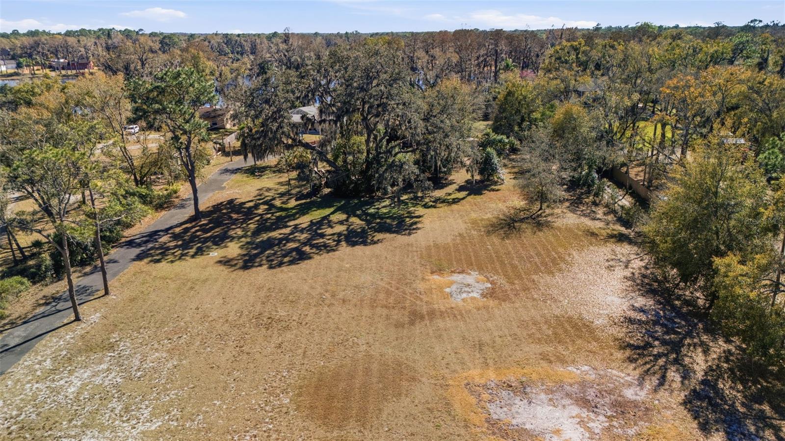 WARREN ESTATES - Land