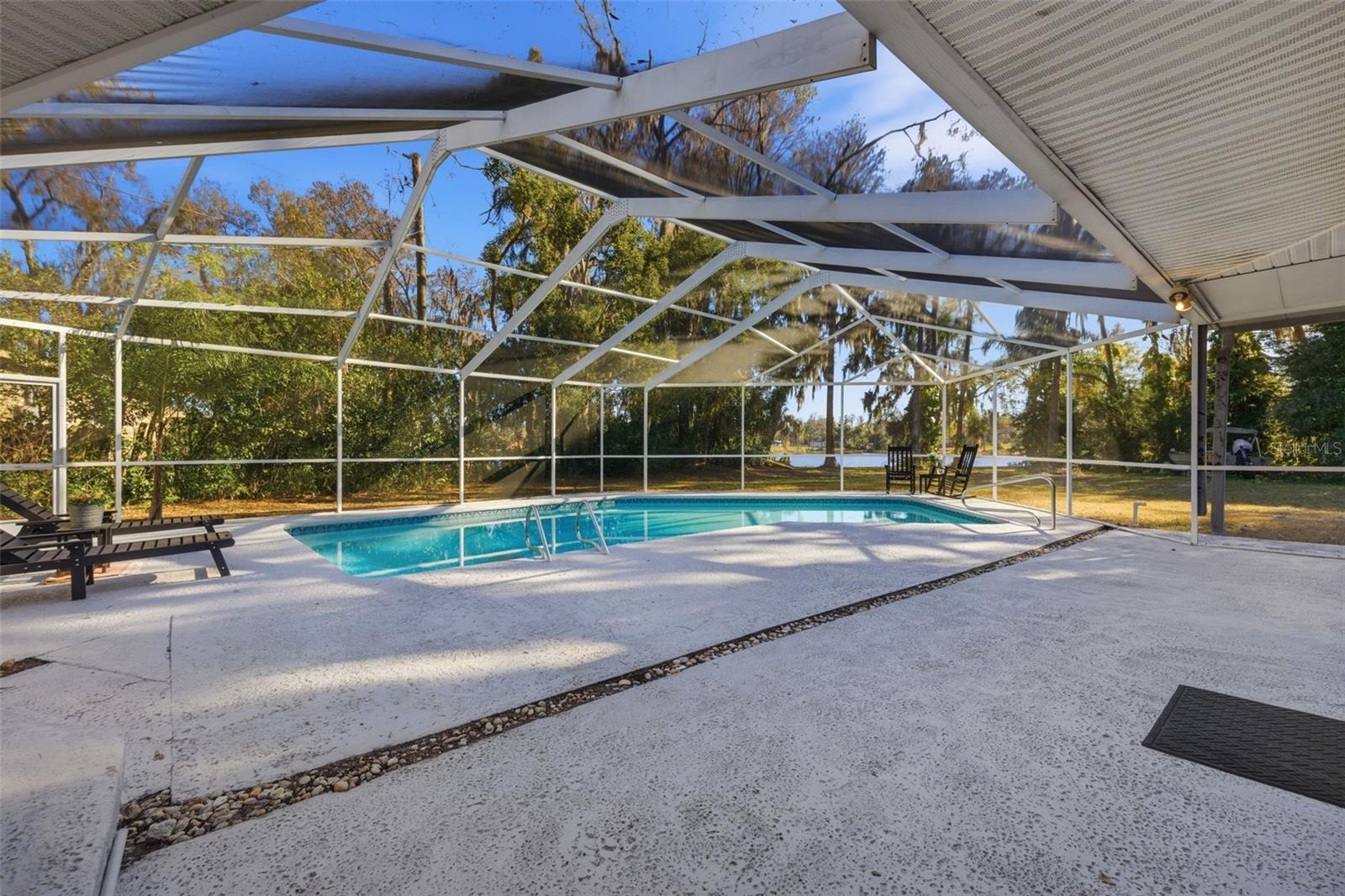 WARREN ESTATES - Land