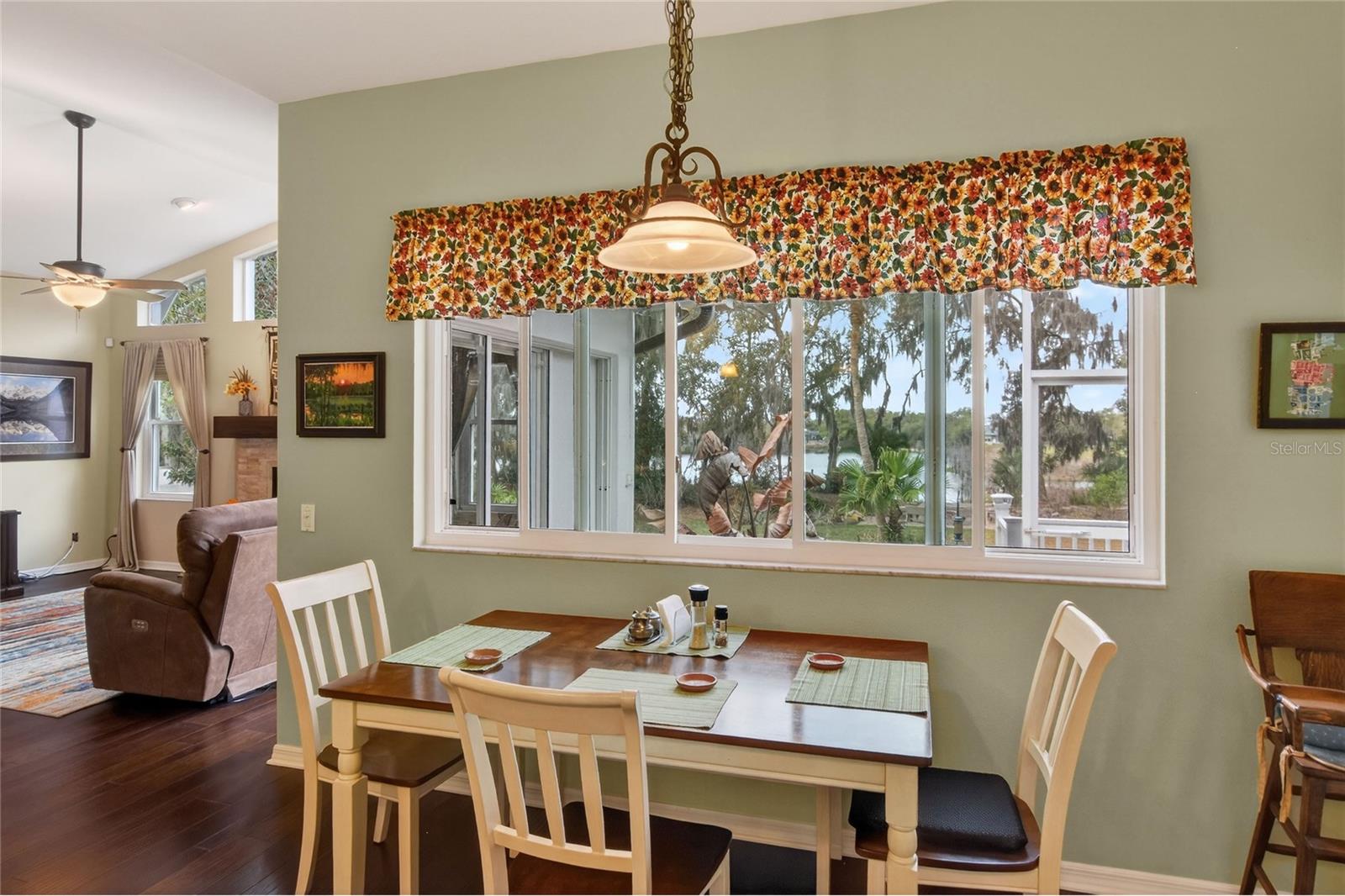 HAMILTON SOUTH - Residential