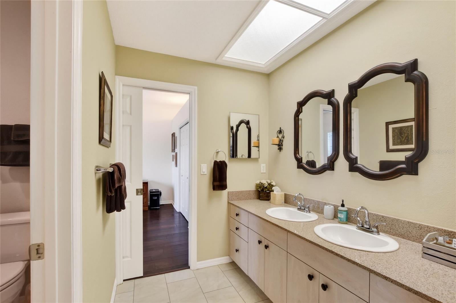 HAMILTON SOUTH - Residential