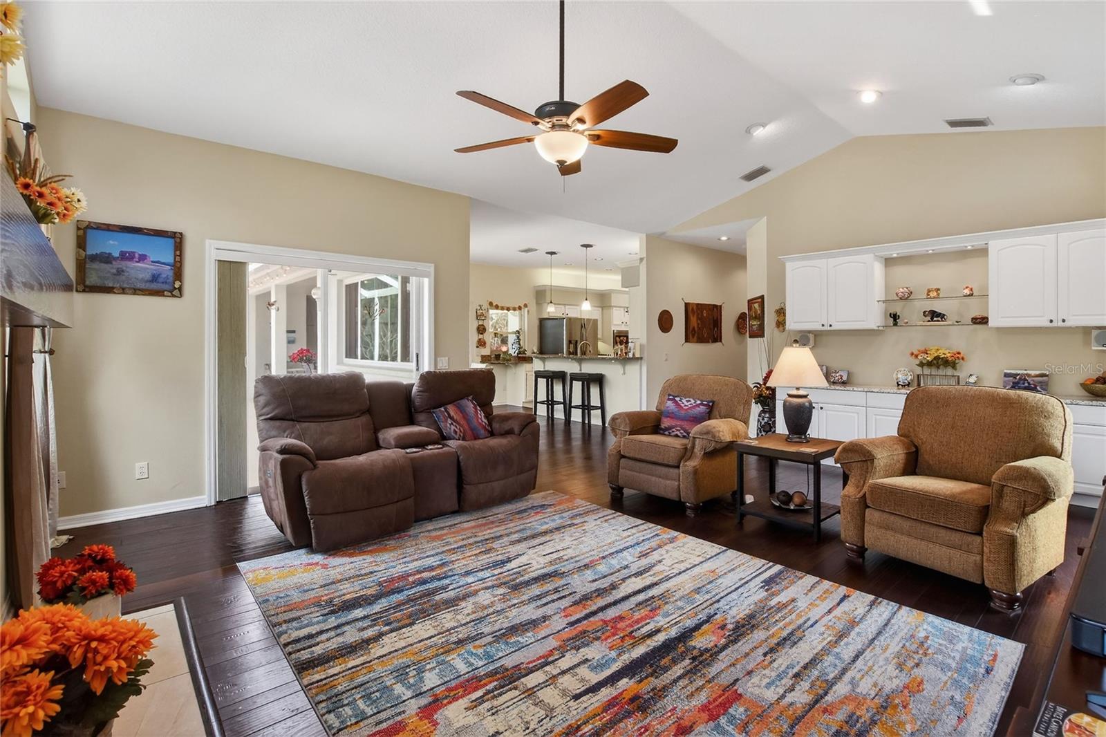 HAMILTON SOUTH - Residential