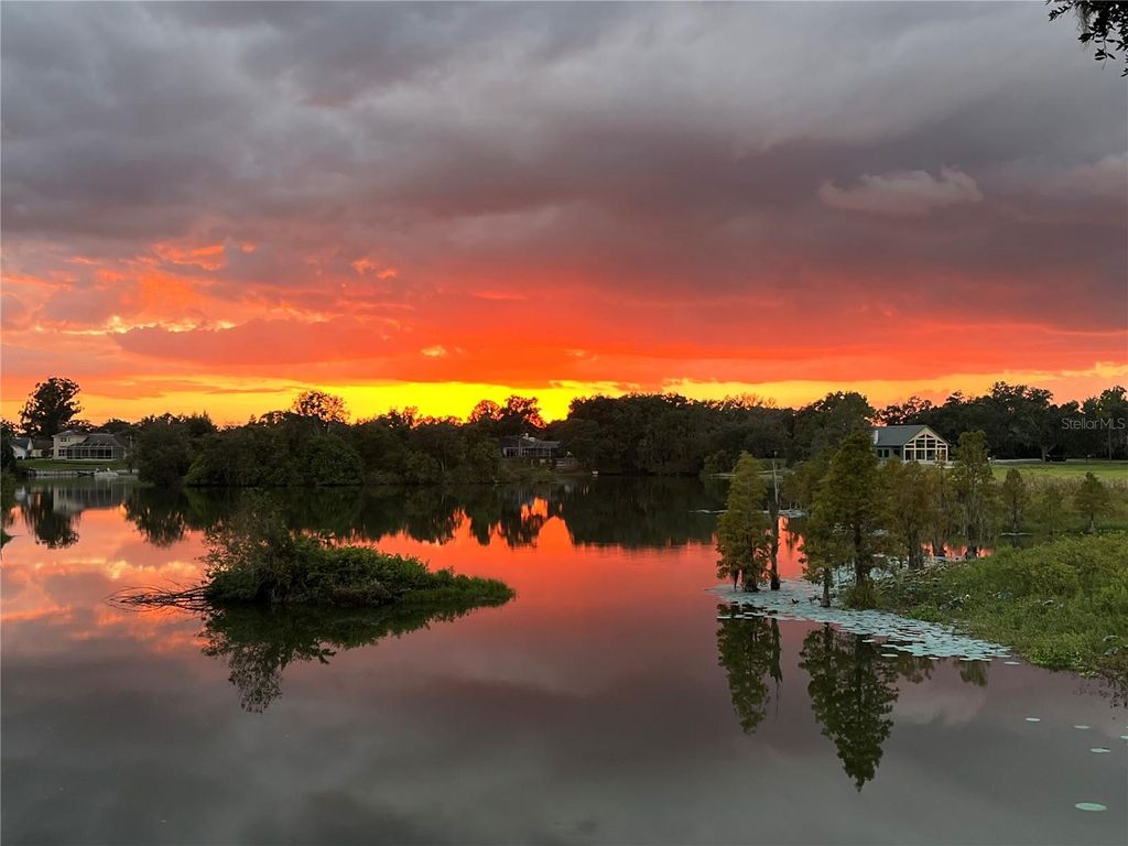 Photo of 858 Hanover Way, Lakeland, FL 33813 (MLS # L4959967)