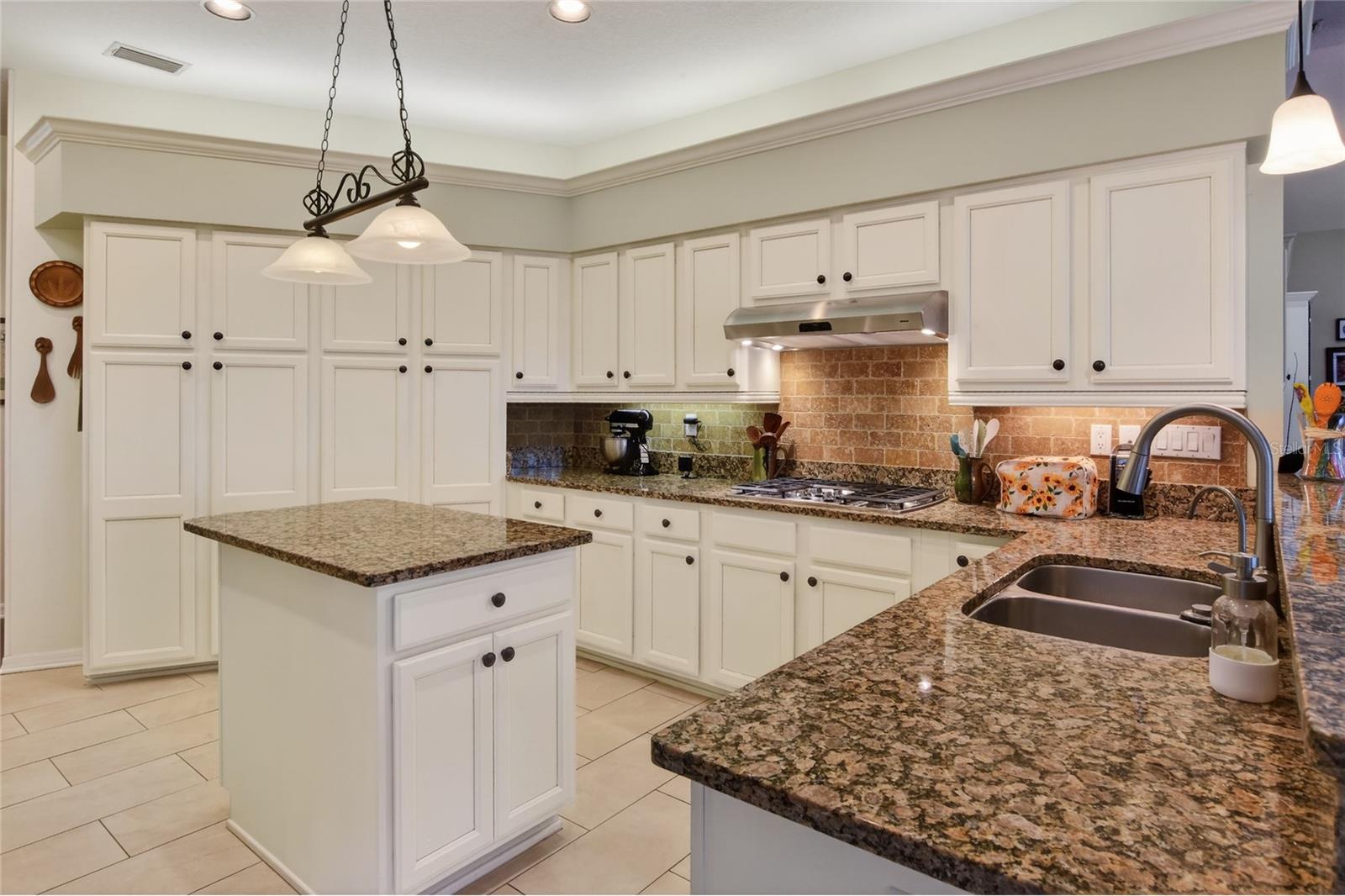 HAMILTON SOUTH - Residential