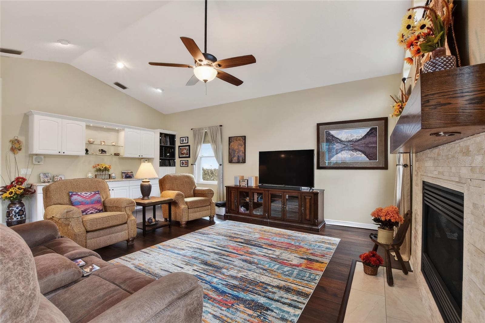 HAMILTON SOUTH - Residential