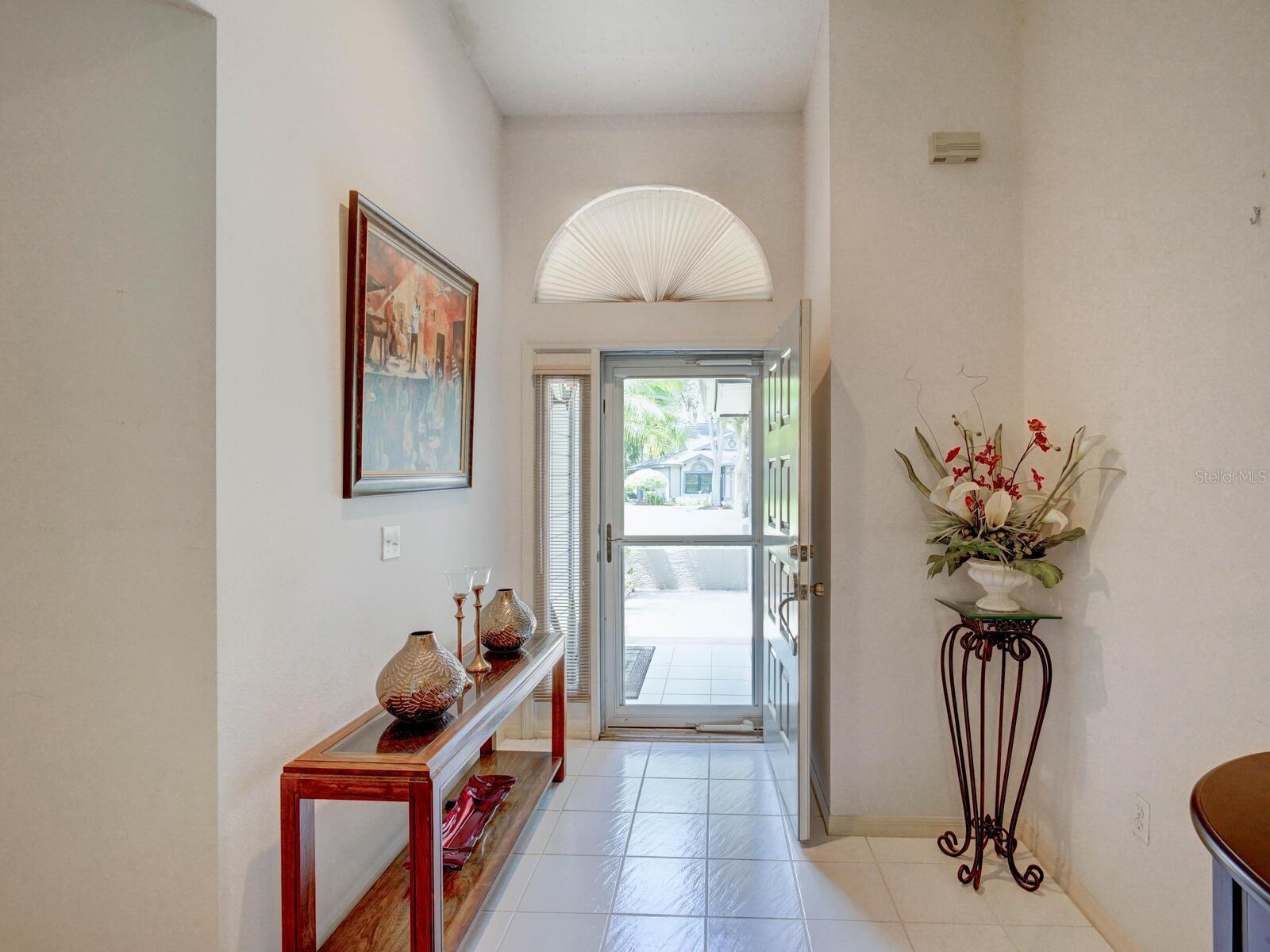 934 LUCAS LANE