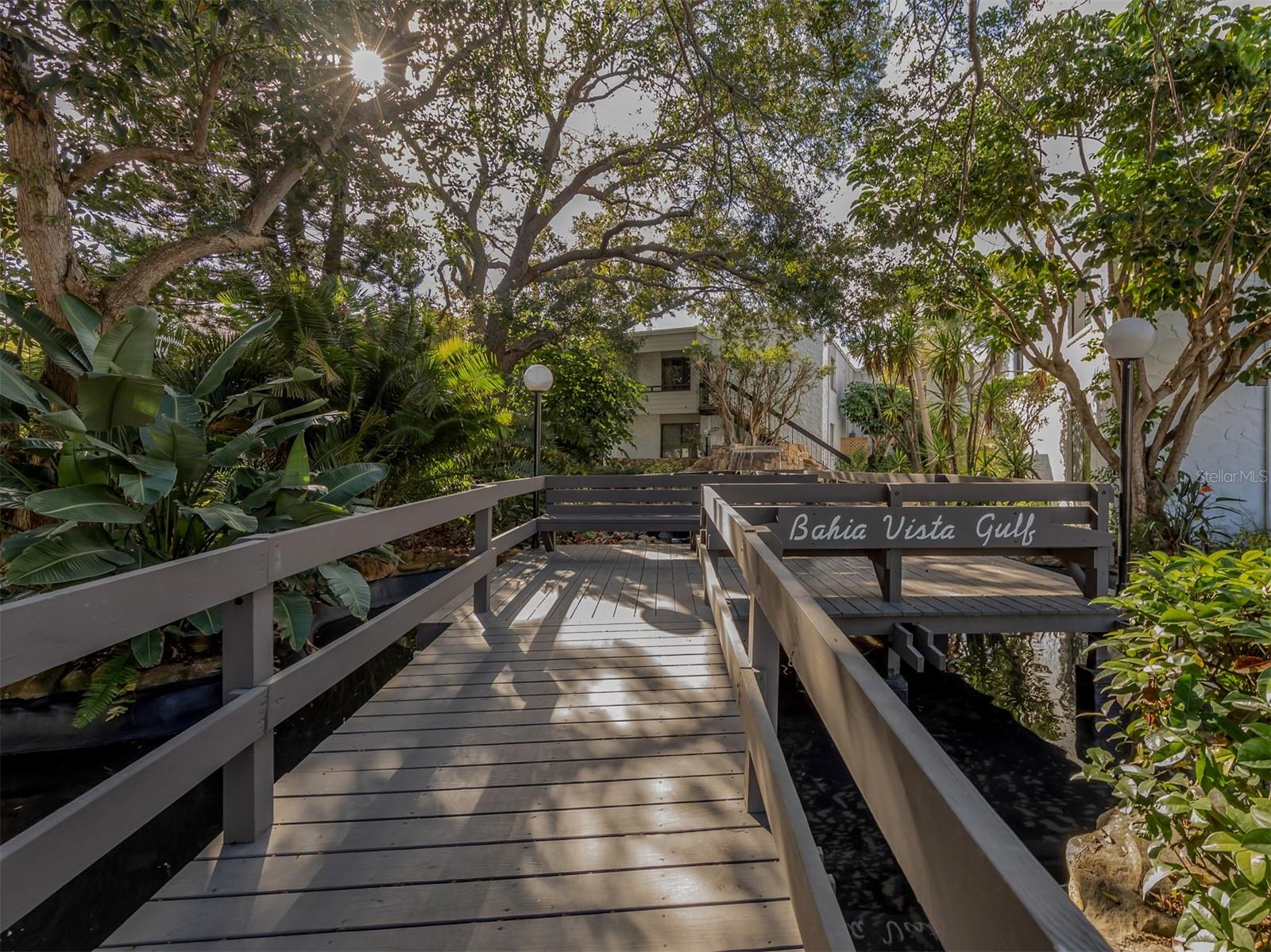 BAHIA VISTA GULF - Residential