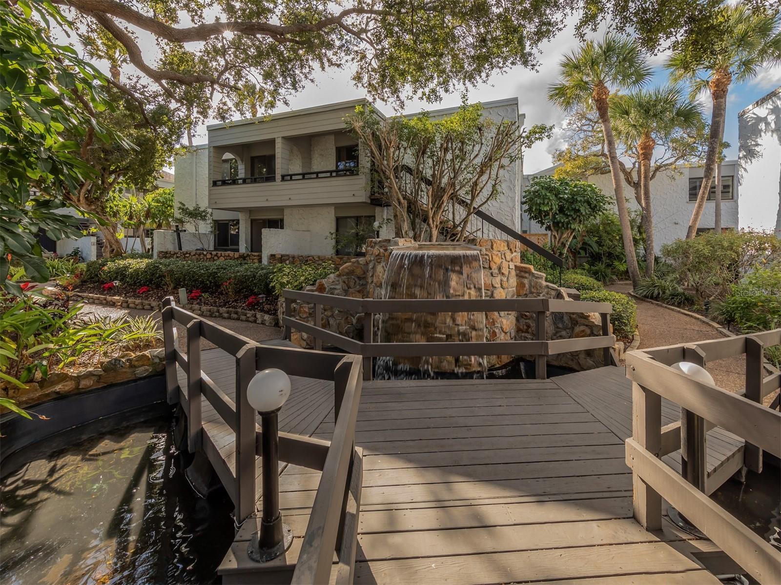 BAHIA VISTA GULF - Residential