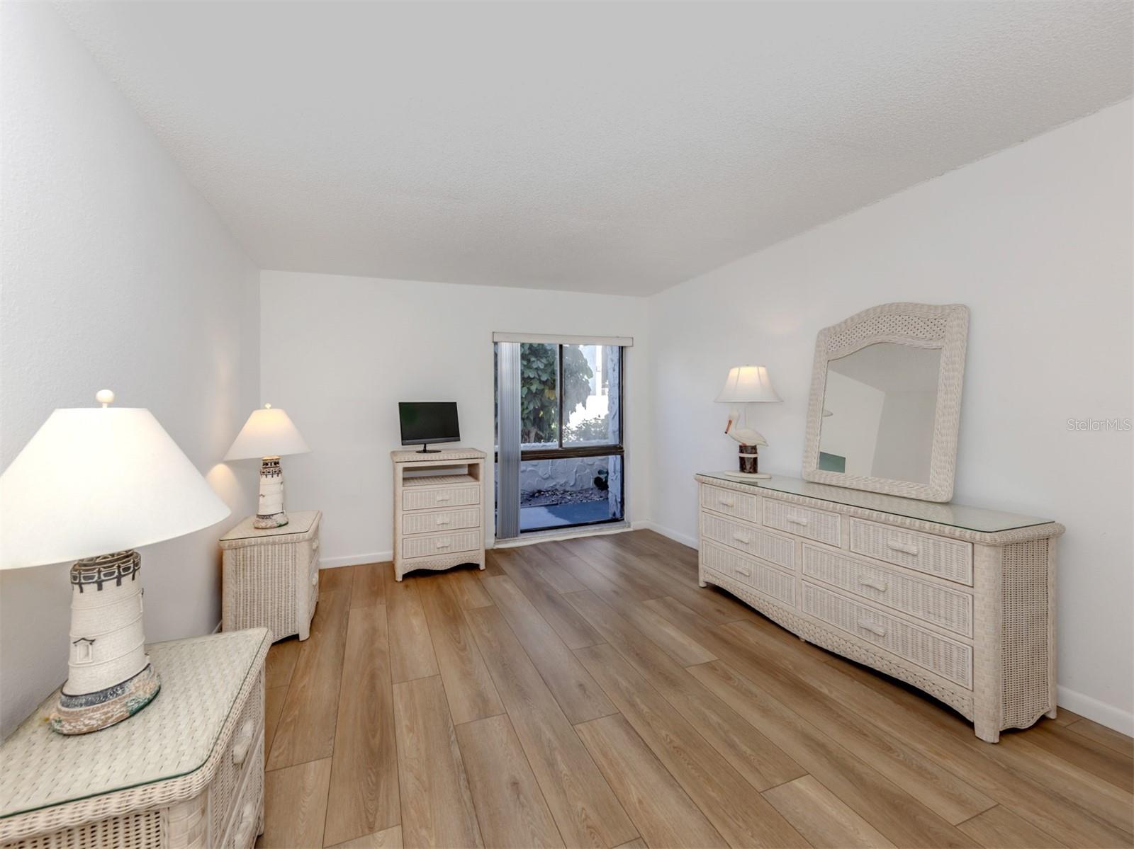 BAHIA VISTA GULF - Residential