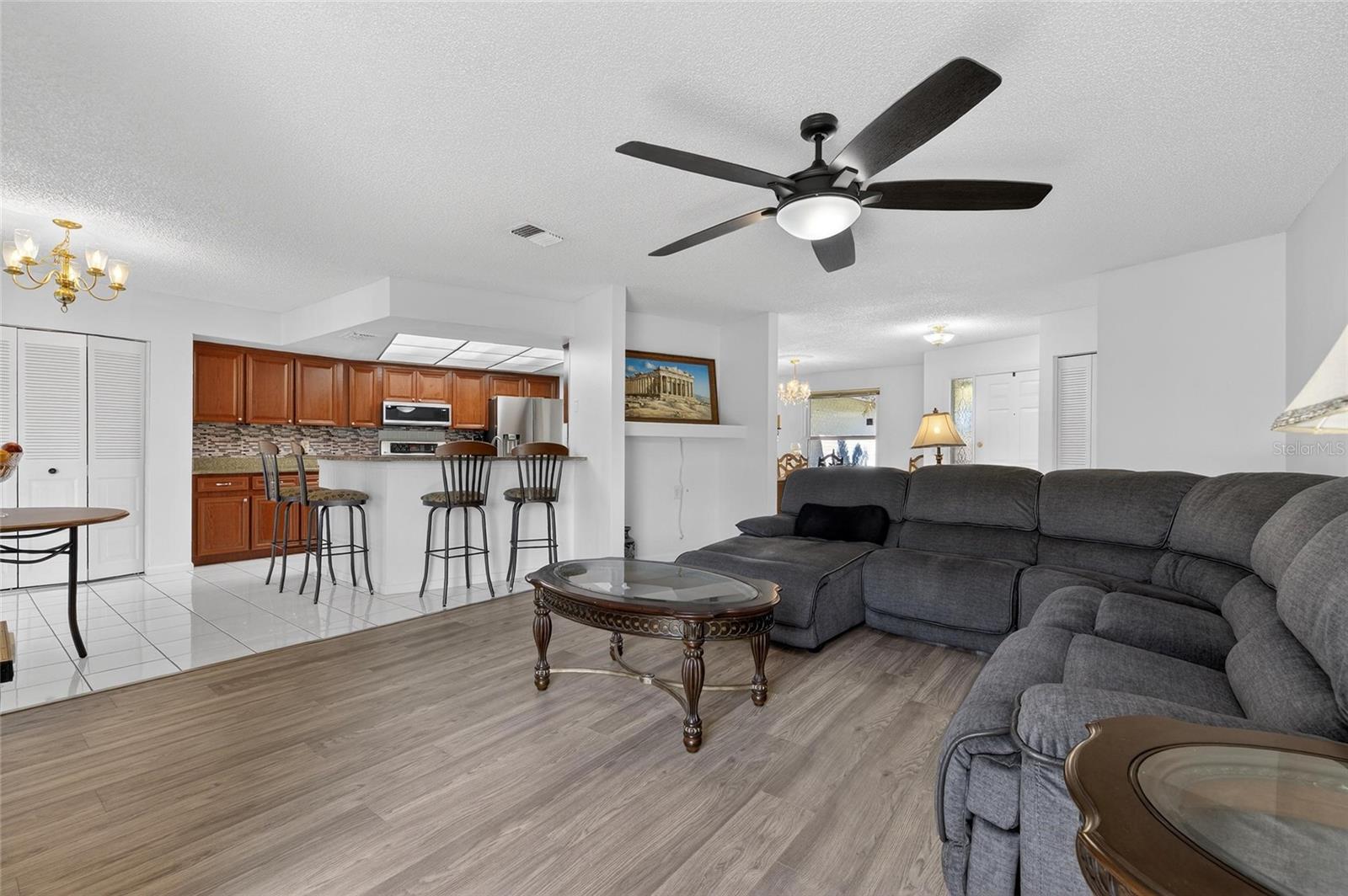 LOGAN GATE VILLAGE PH IV UN 2 - Residential