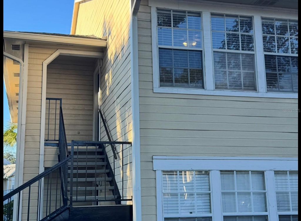 Photo of 1027 S Hiawassee Road #2321, Orlando, FL 32835 (MLS # O6363065)