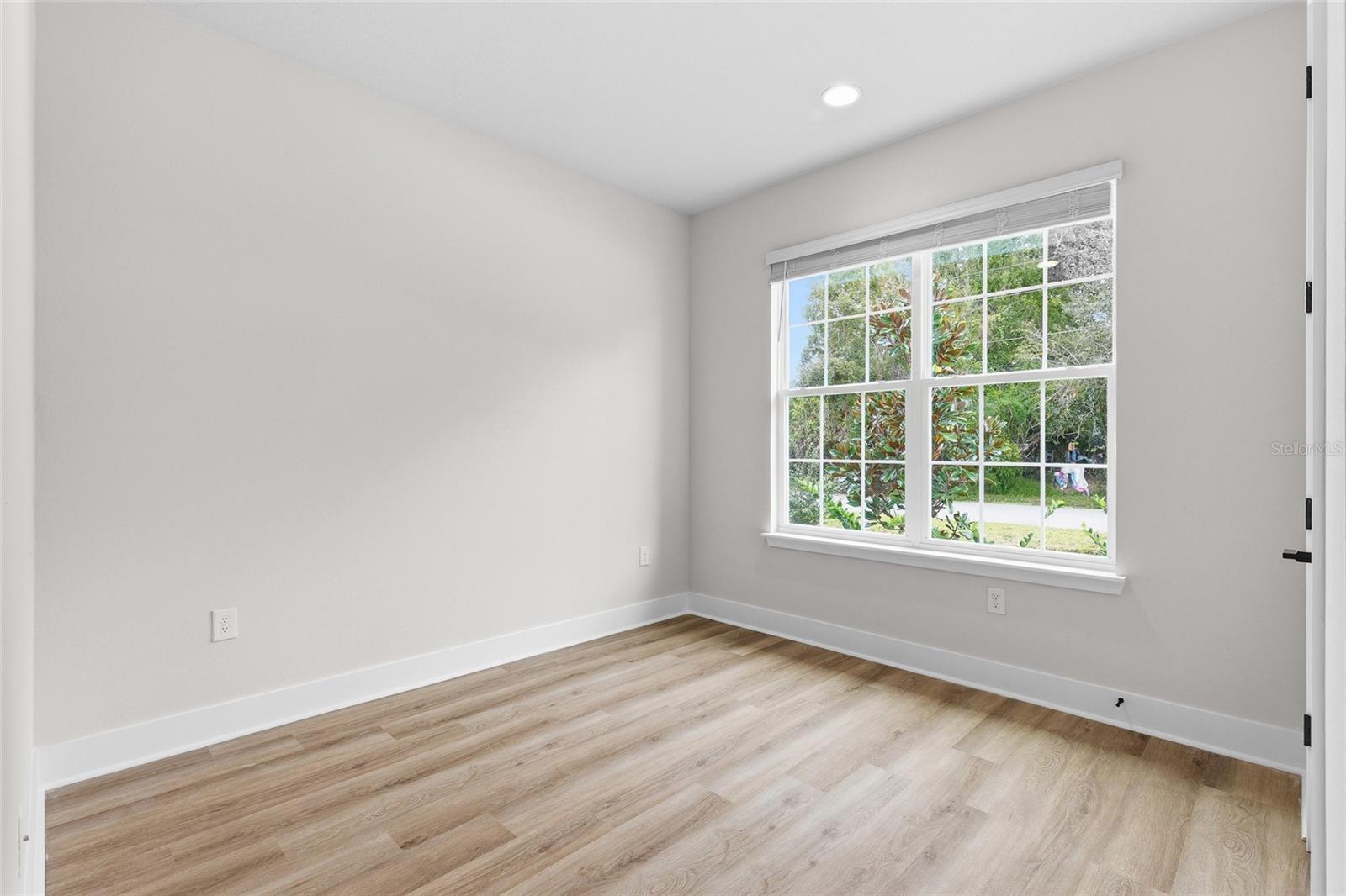 TAFT TOWN - Residential