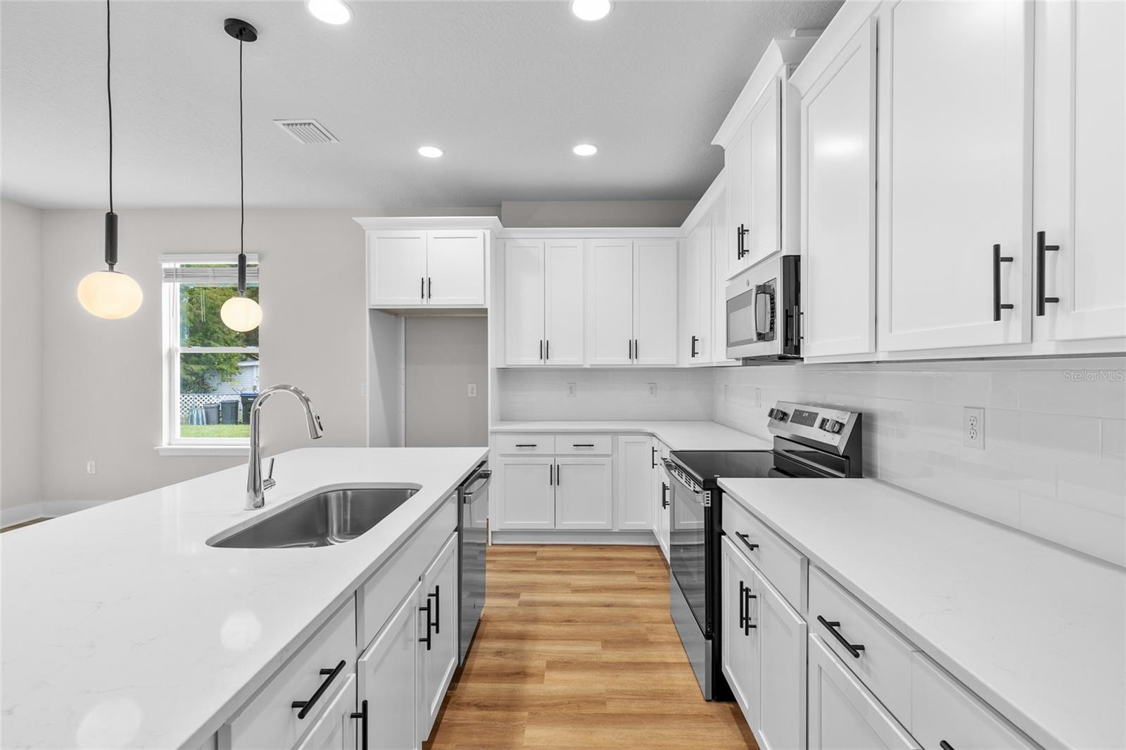 TAFT TOWN - Residential