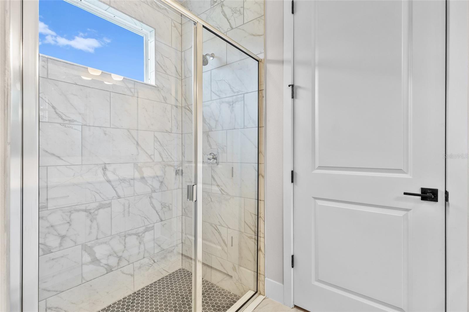 TAFT TOWN - Residential