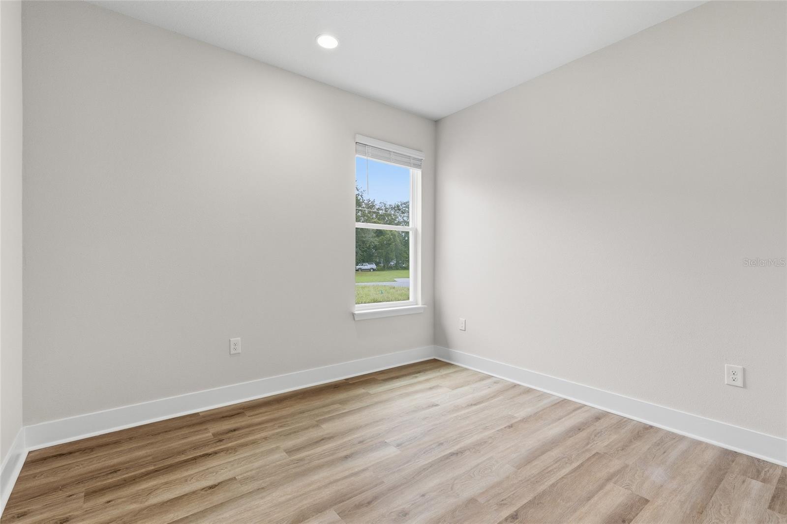 TAFT TOWN - Residential