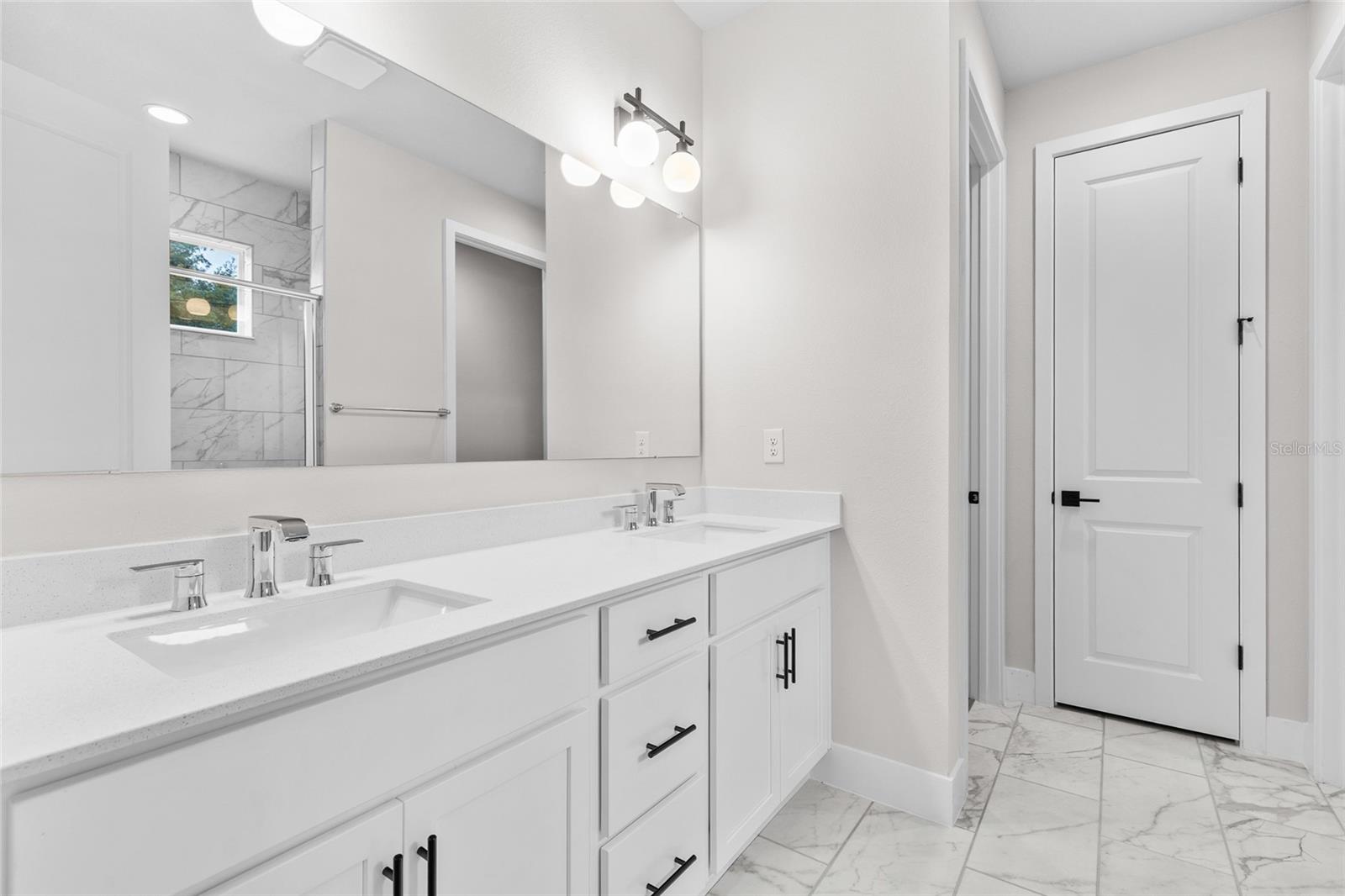 TAFT TOWN - Residential