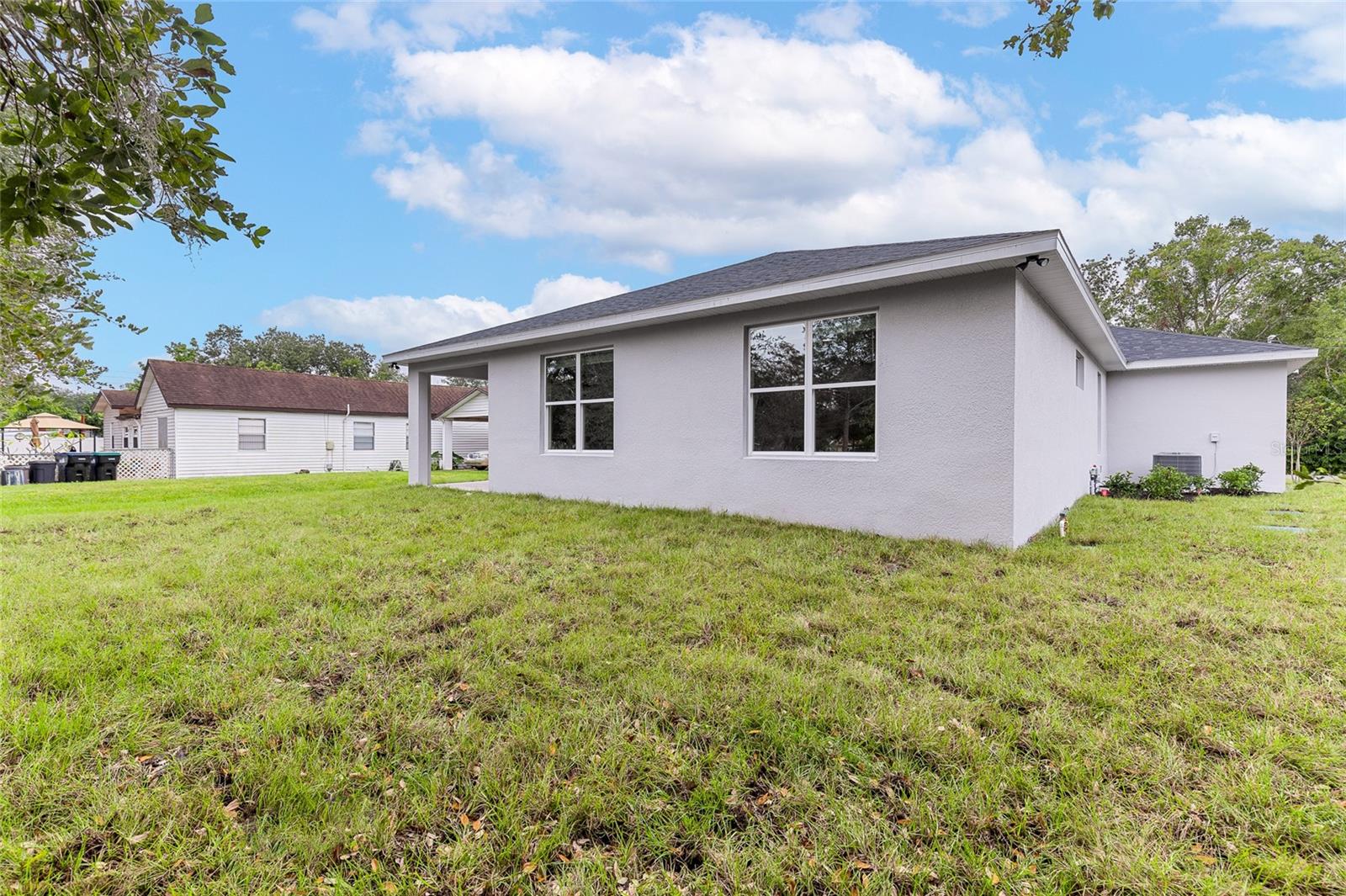 TAFT TOWN - Residential