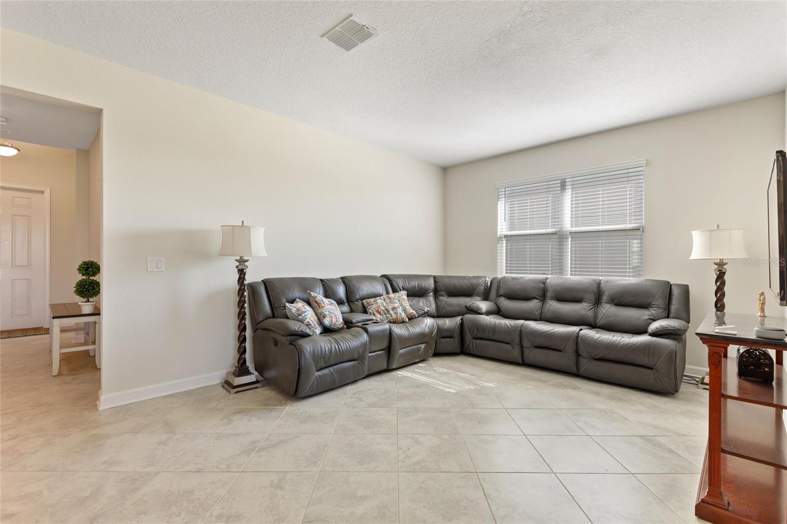 STONEYBROOK SOUTH NORTH PRCL PH 2 - Residential Lease