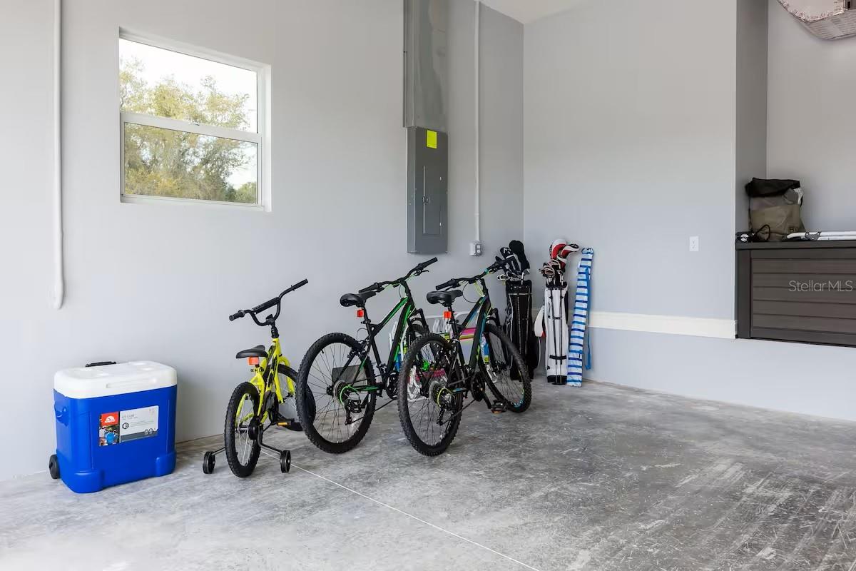 OAKLAND HILLS SEC - Residential